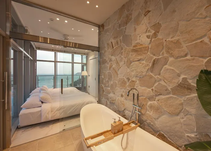 Haeundae Wave Hotel Busan