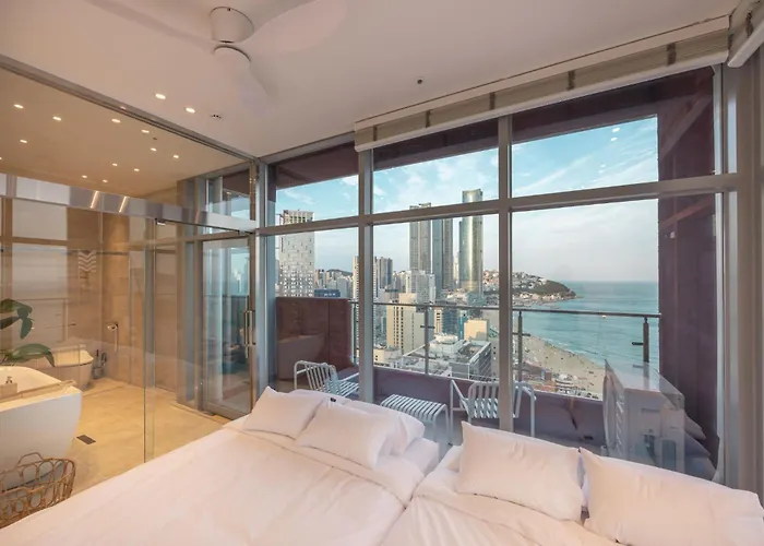 Hotel Haeundae Wave *