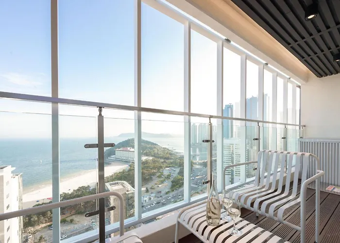 Hotel Haeundae Wave *