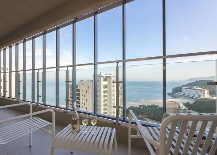 Haeundae Wave Hotel *