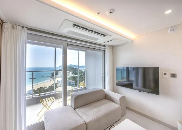 Hotel Haeundae Wave *