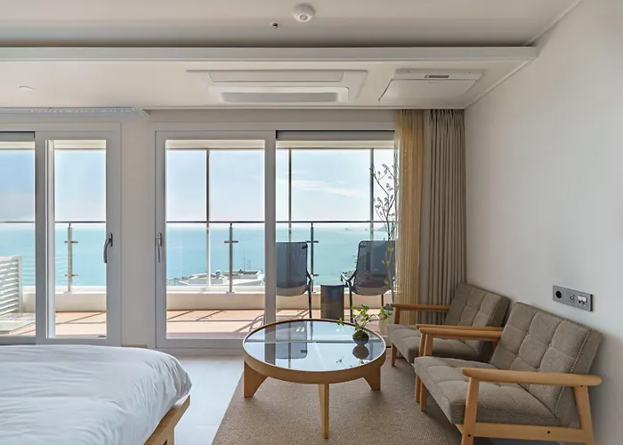 Hotel Haeundae Wave *